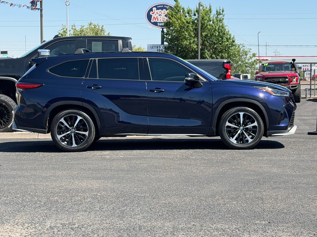 2022 Toyota Highlander Image 55