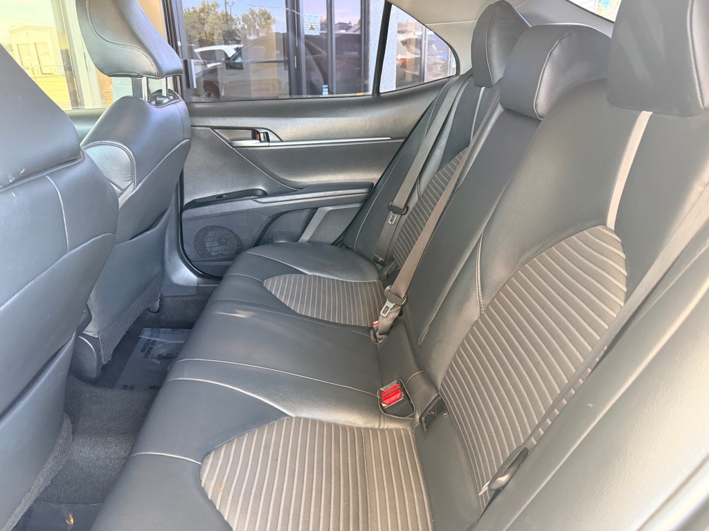 2018 Toyota Camry Image 13