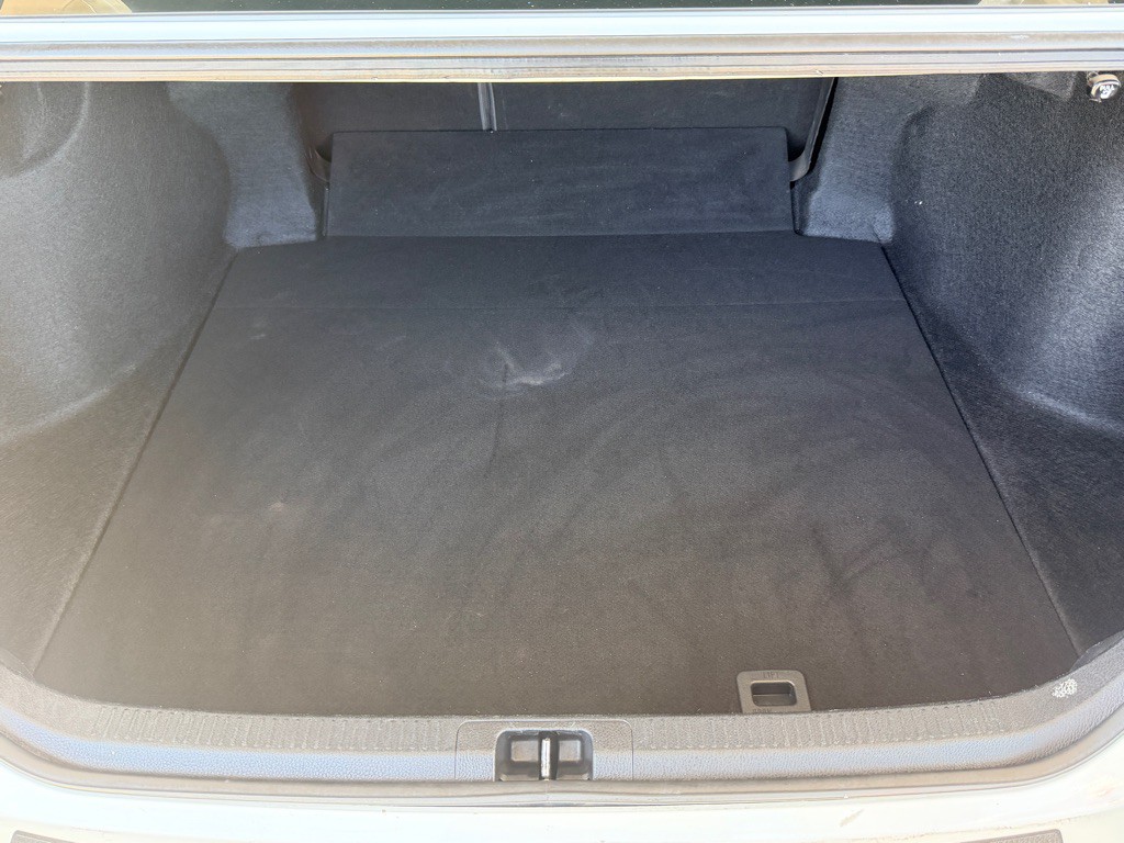 2018 Toyota Camry Image 15
