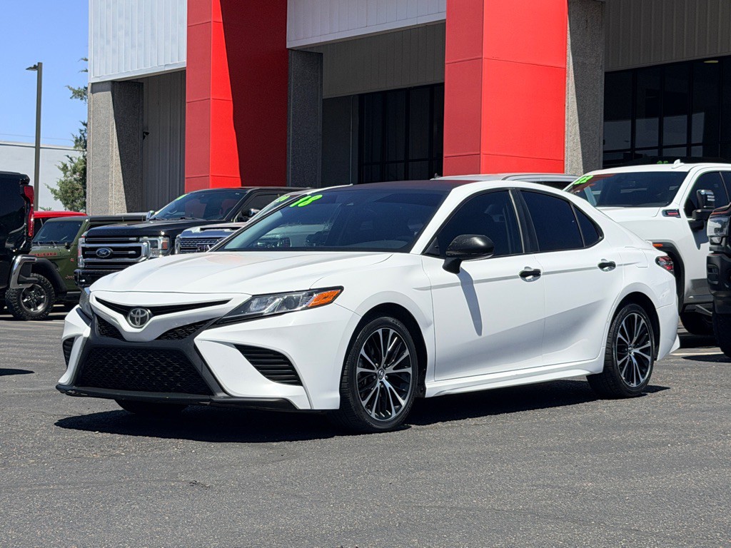2018 Toyota Camry Image 24