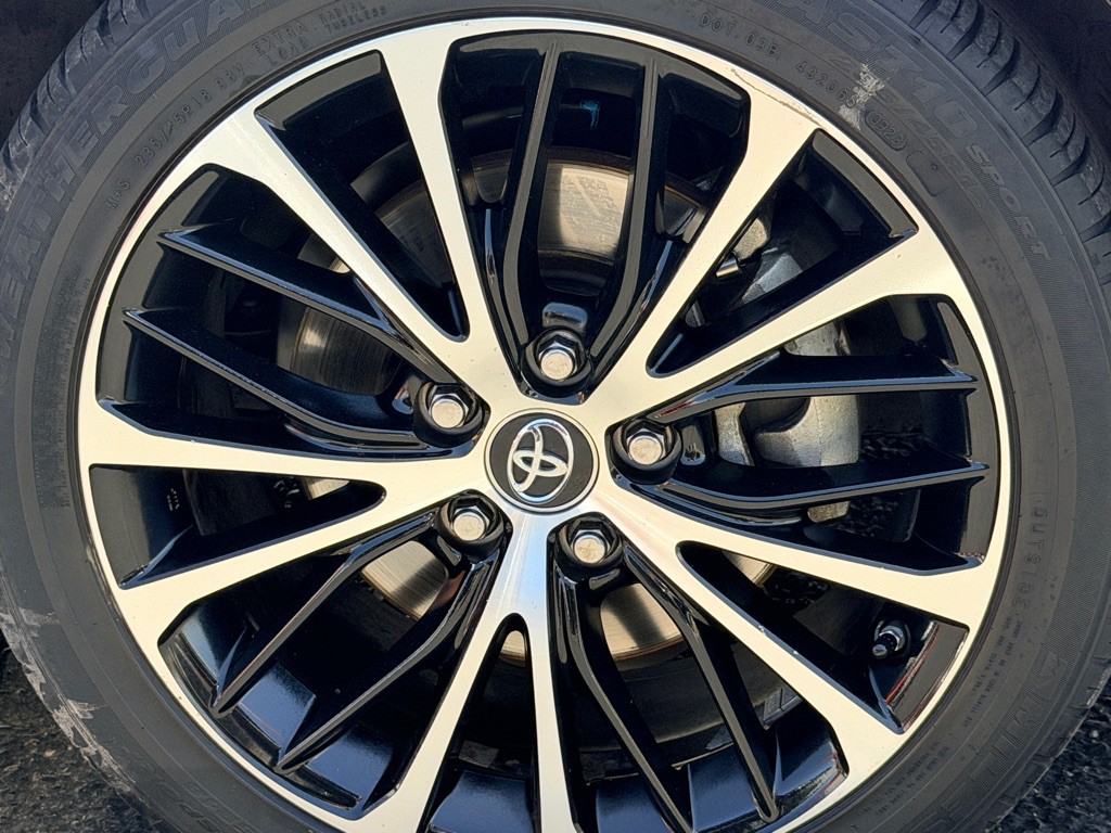 2018 Toyota Camry Image 42