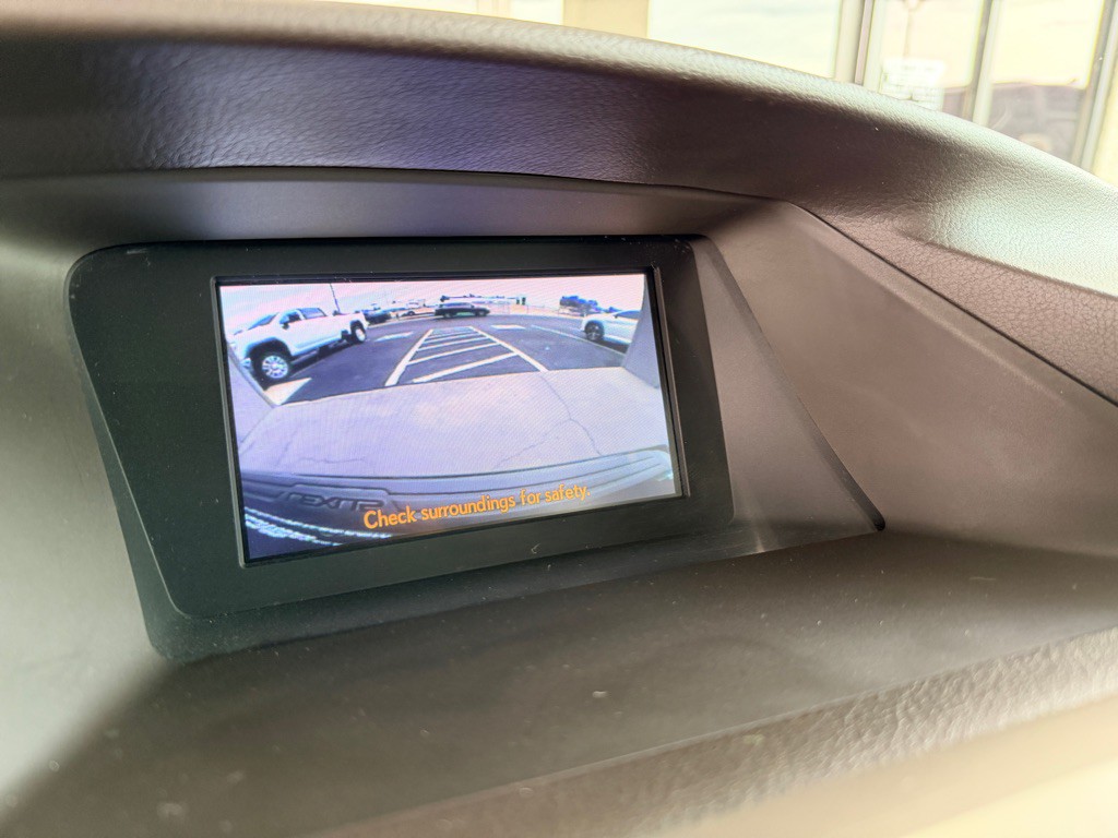2013 Lexus RX Image 16