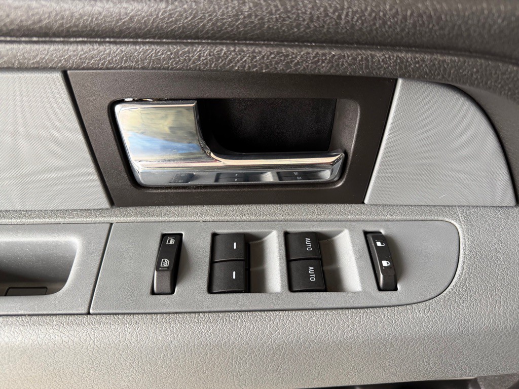 2014 Ford F-150 Image 18