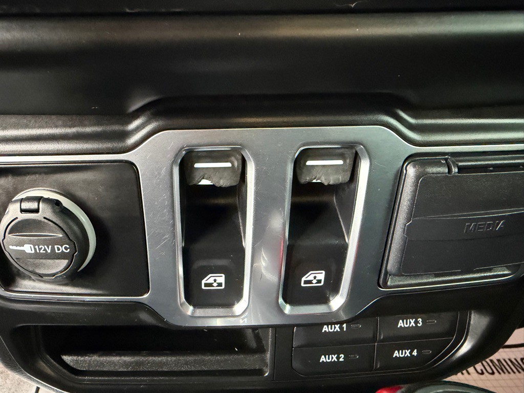 2020 Jeep Wrangler Image 15