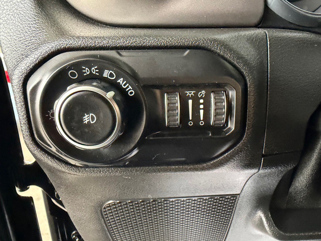 2020 Jeep Wrangler Image 17