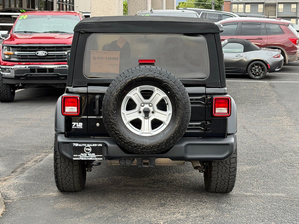 2020 Jeep Wrangler Image 38