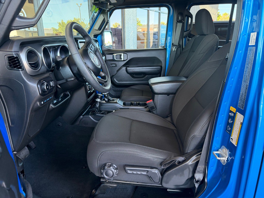 2023 Jeep Wrangler Image 5