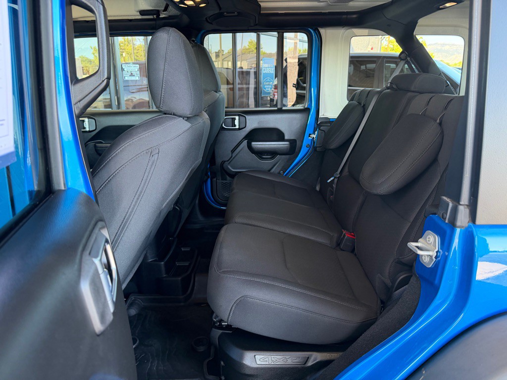 2023 Jeep Wrangler Image 21