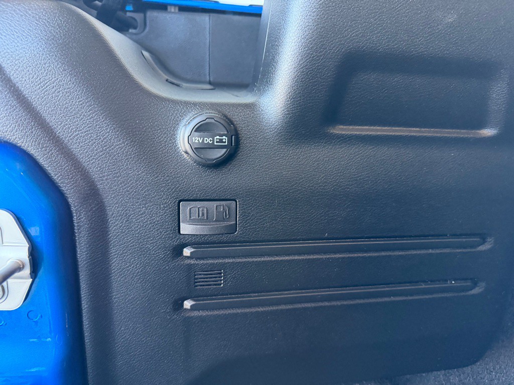 2023 Jeep Wrangler Image 30