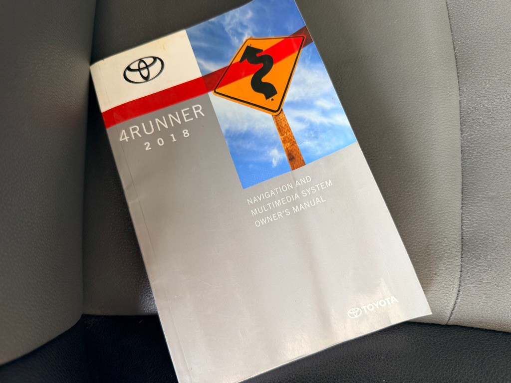 2018 Toyota 4Runner Image 24