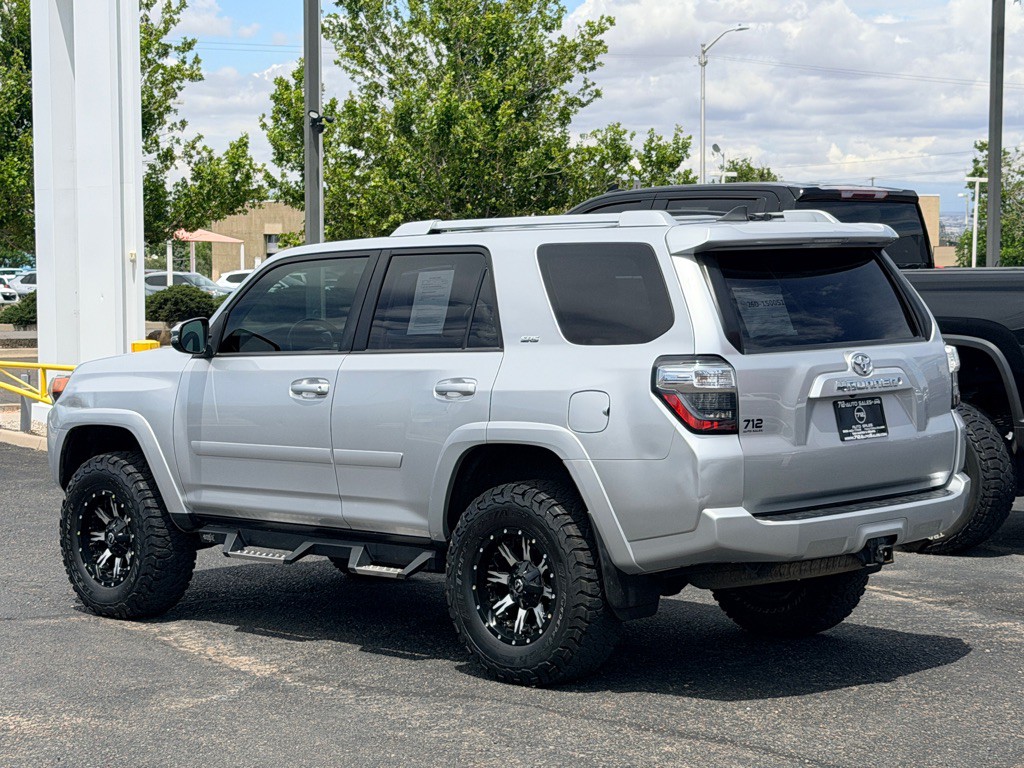 2018 Toyota 4Runner Image 34