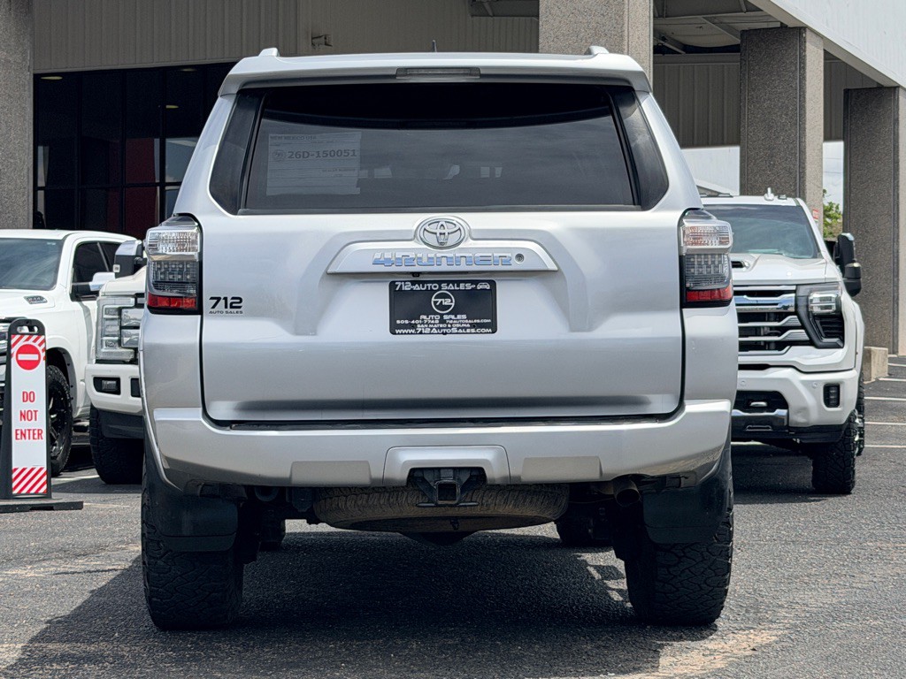 2018 Toyota 4Runner Image 38
