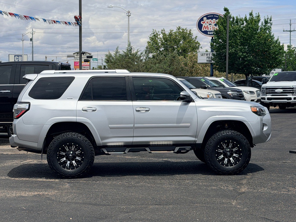 2018 Toyota 4Runner Image 41