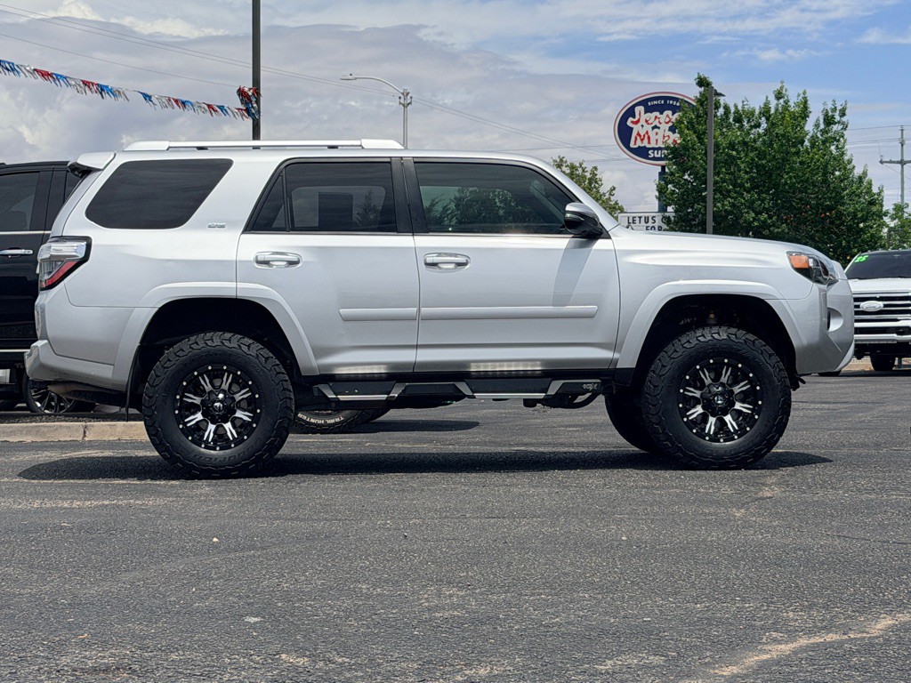 2018 Toyota 4Runner Image 42