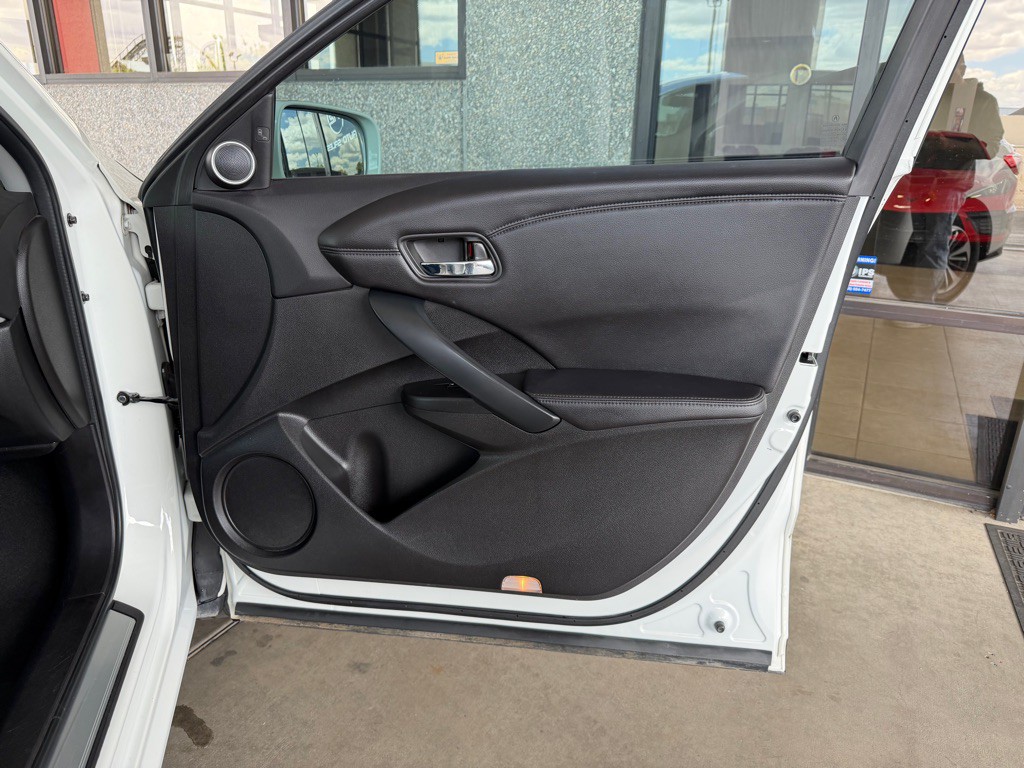 2017 Acura RDX Image 38