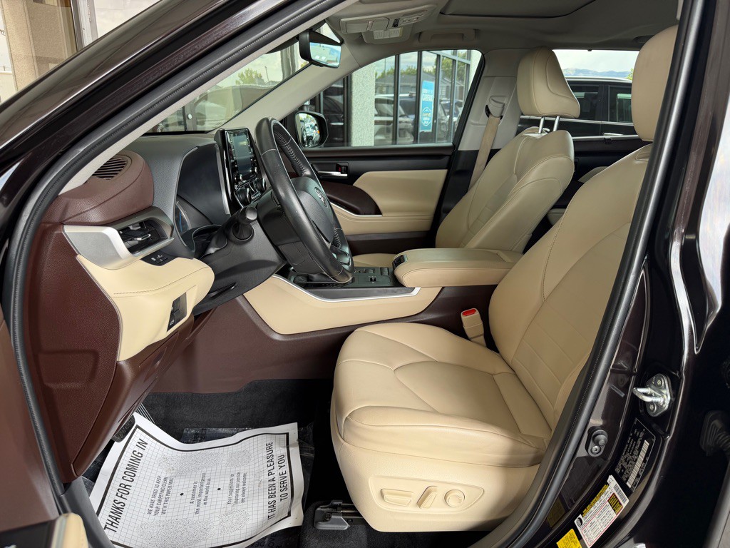 2022 Toyota Highlander Image 5