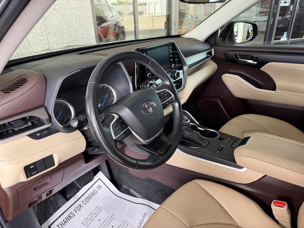2022 Toyota Highlander Image 7