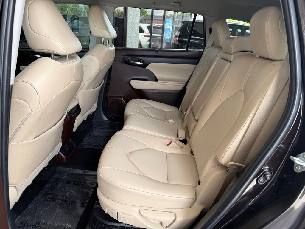 2022 Toyota Highlander Image 21