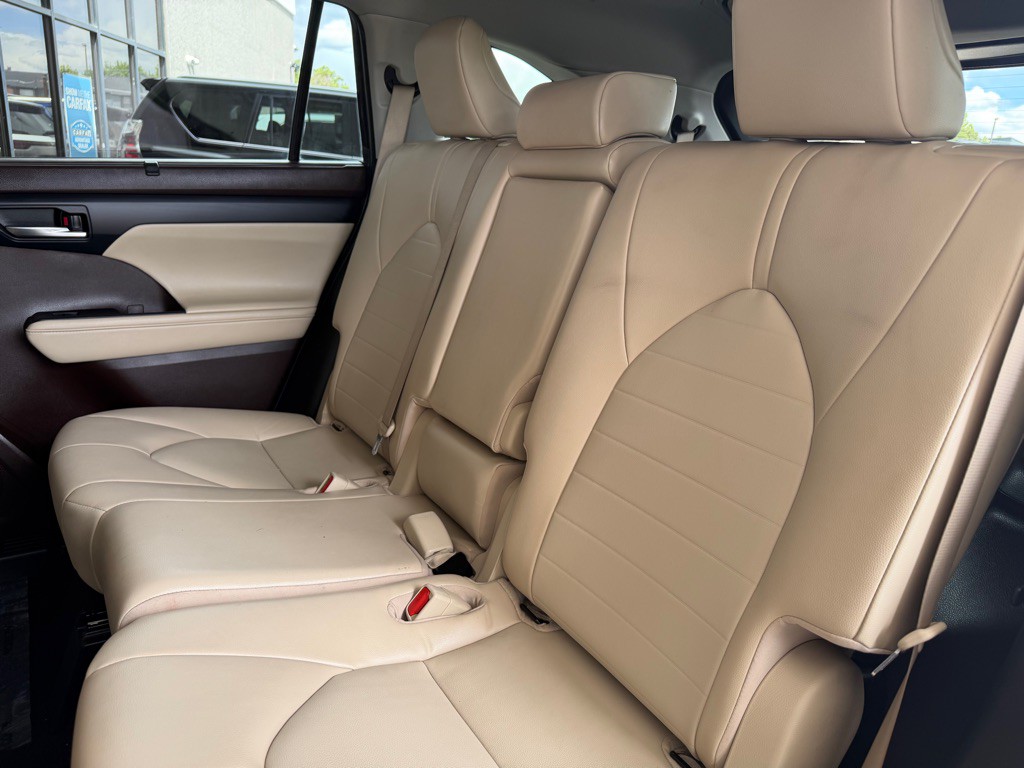 2022 Toyota Highlander Image 22