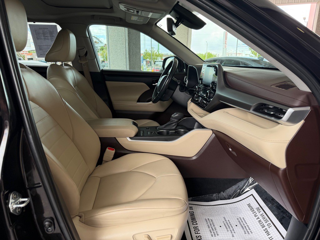 2022 Toyota Highlander Image 37