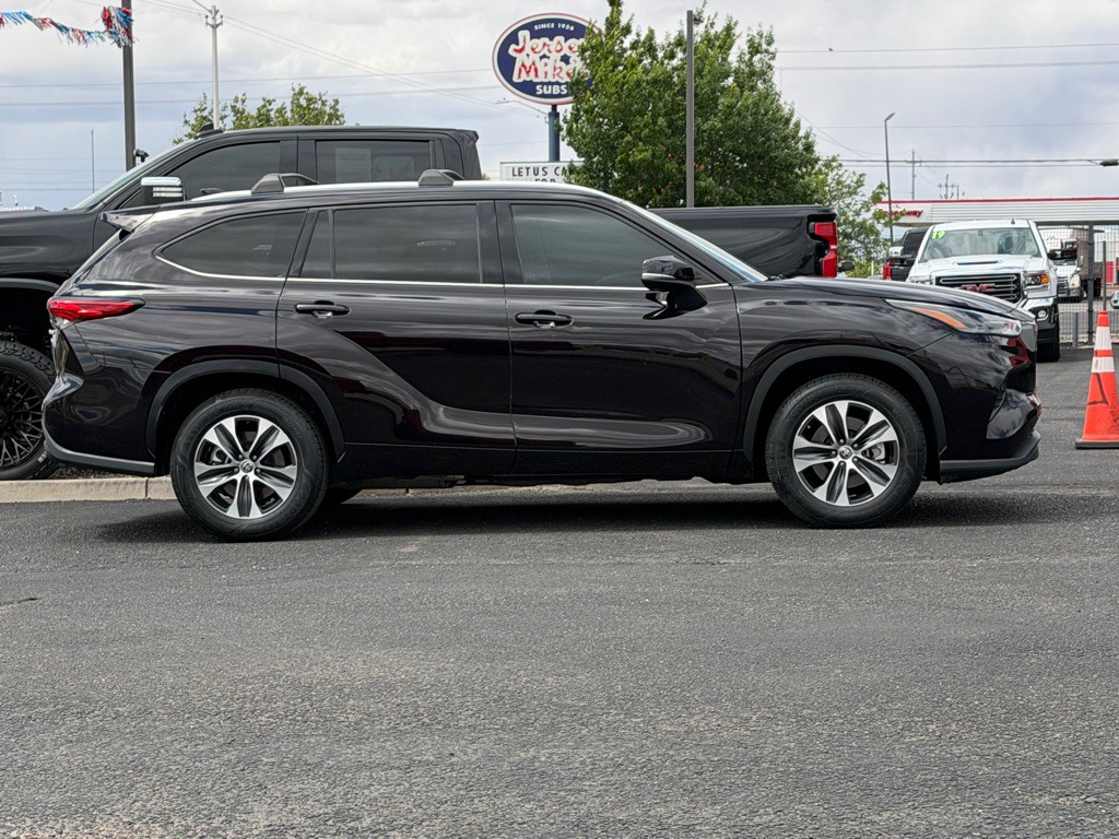 2022 Toyota Highlander Image 54