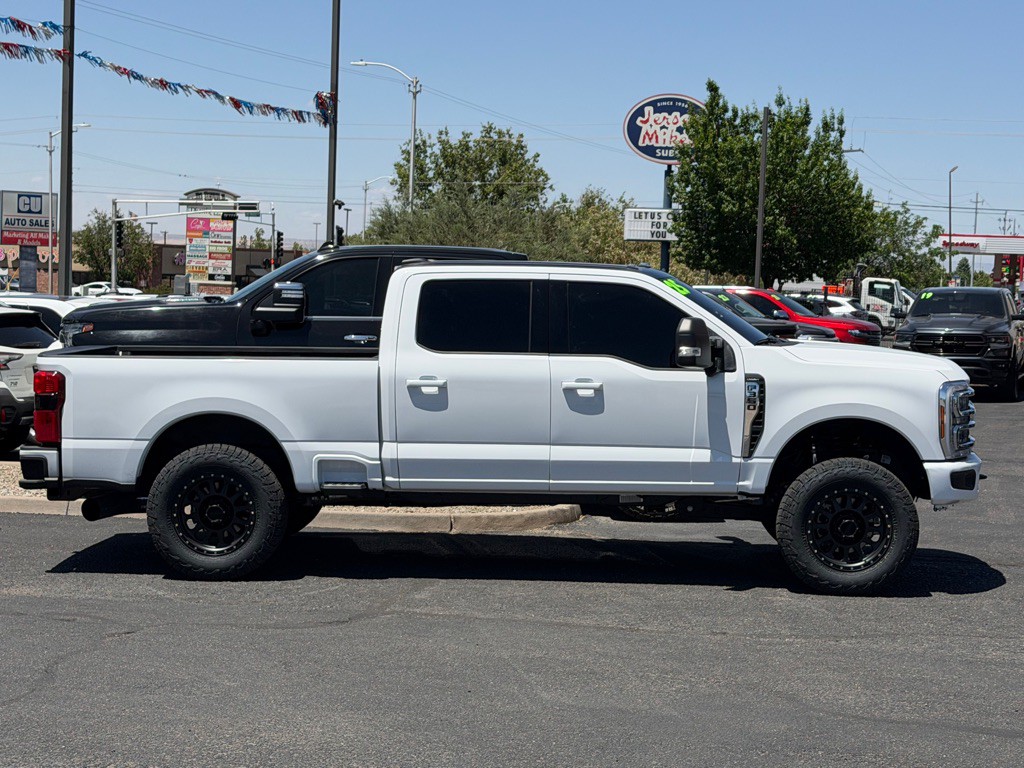 2025 Ford F-250 Image 3