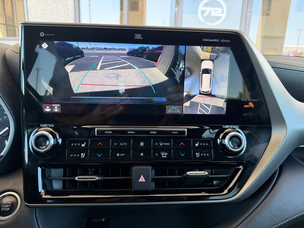 2021 Toyota Highlander Image 13