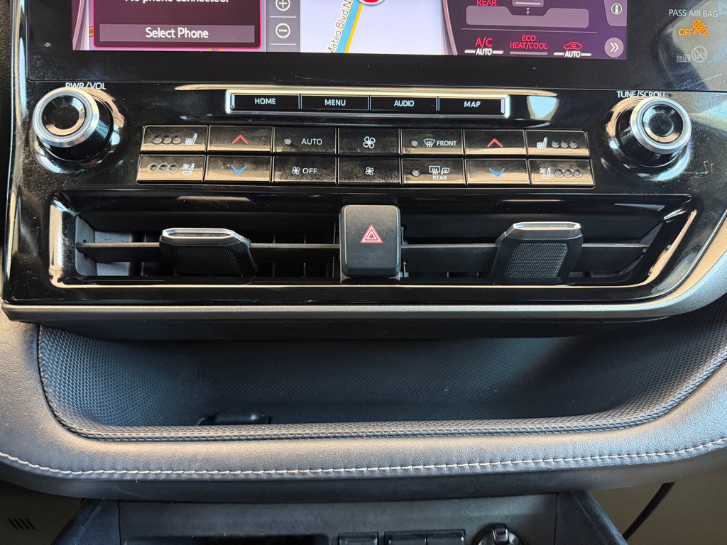 2021 Toyota Highlander Image 14