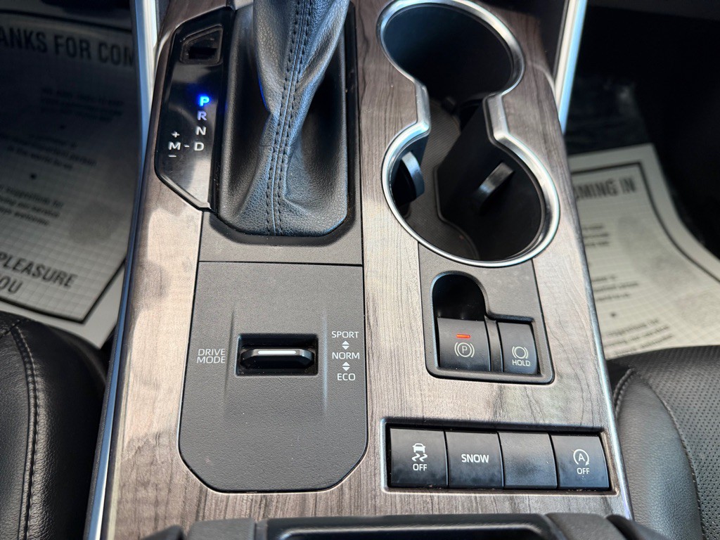 2021 Toyota Highlander Image 16
