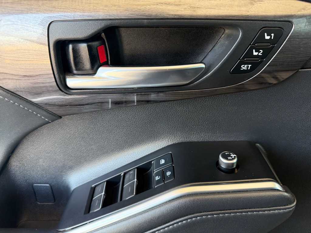 2021 Toyota Highlander Image 21
