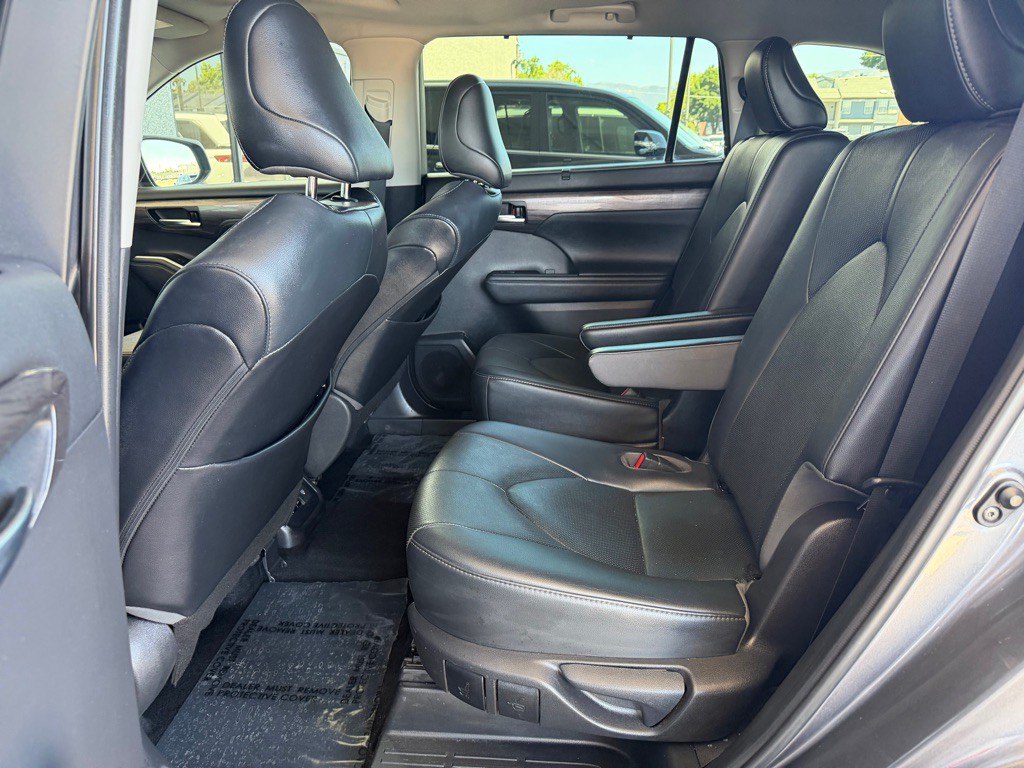 2021 Toyota Highlander Image 22