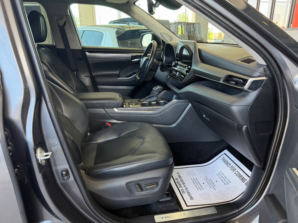 2021 Toyota Highlander Image 37