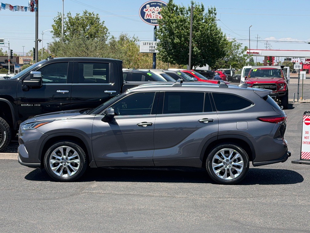 2021 Toyota Highlander Image 45