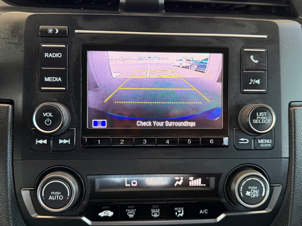 2018 Honda Civic Image 12