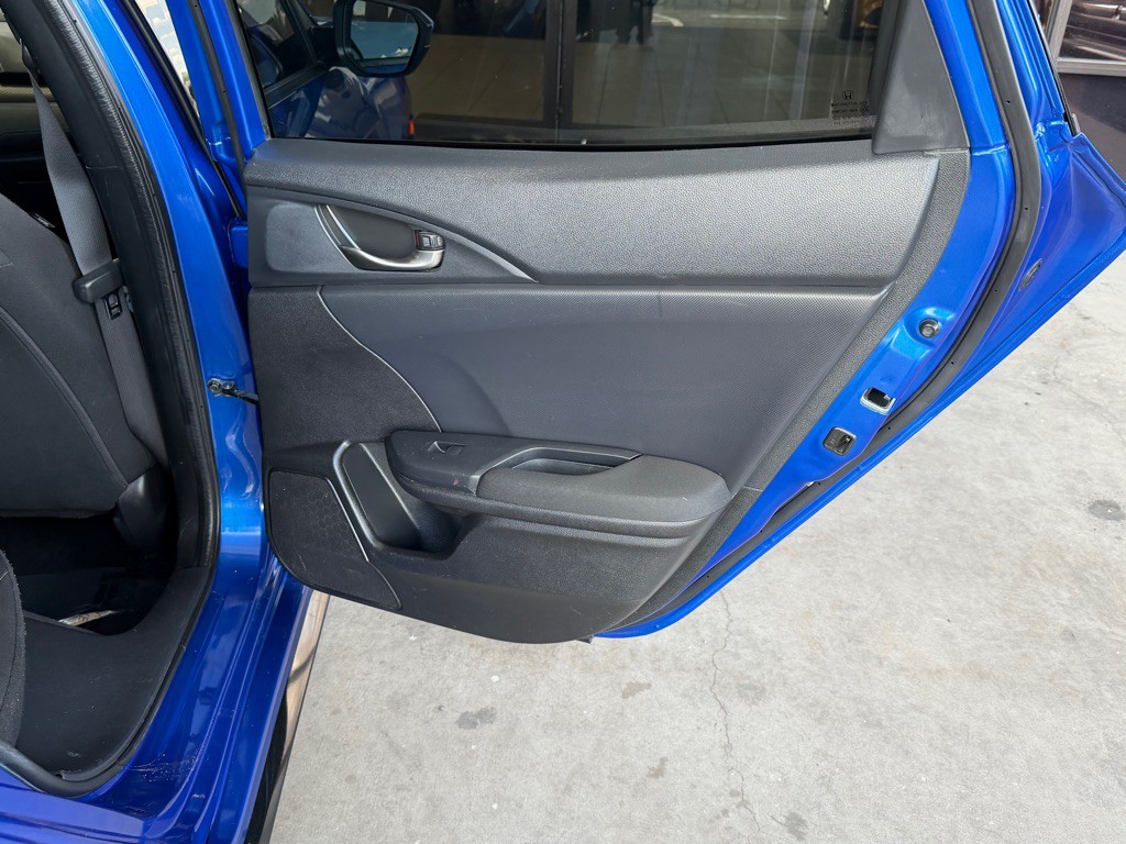 2018 Honda Civic Image 29