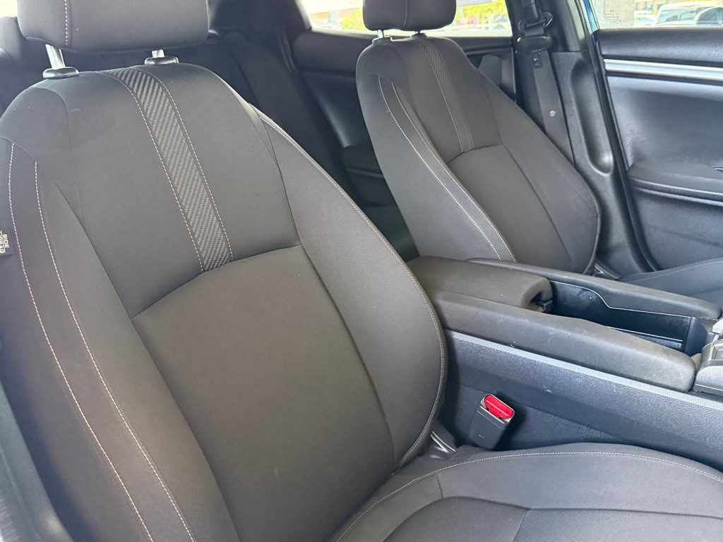 2018 Honda Civic Image 31