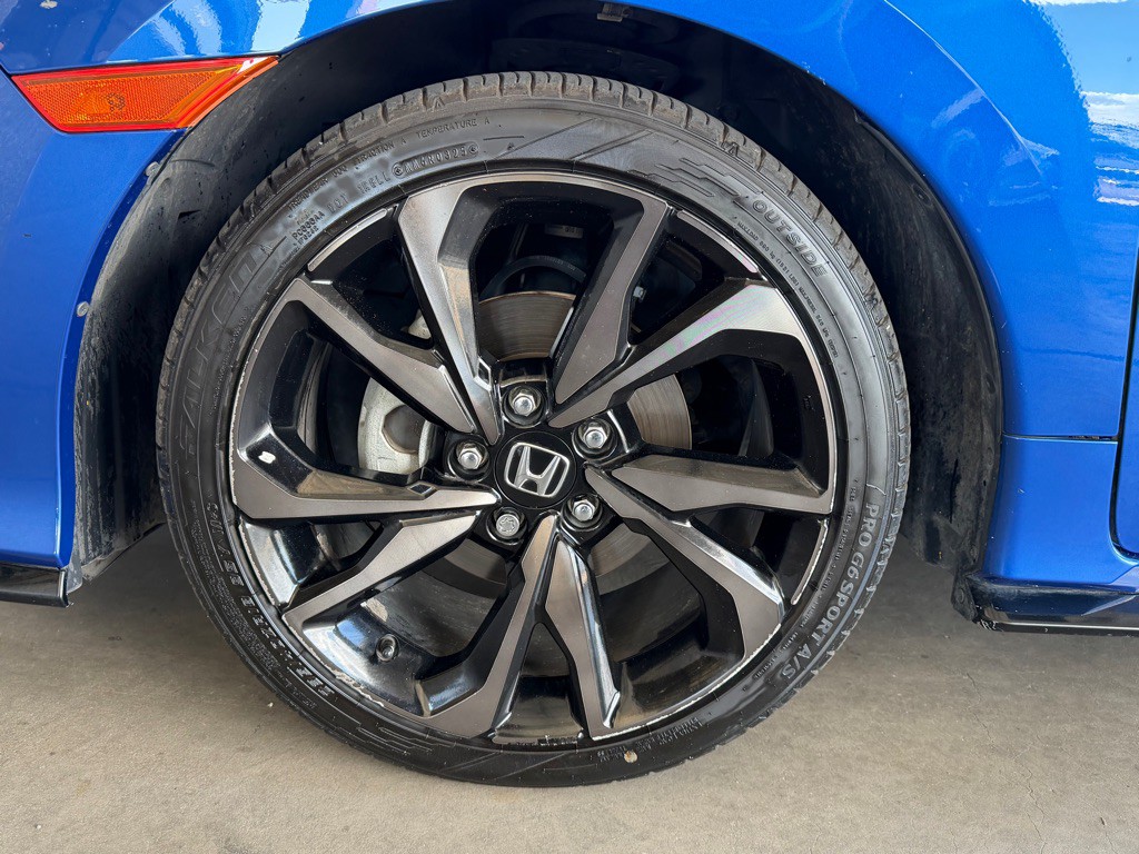 2018 Honda Civic Image 55