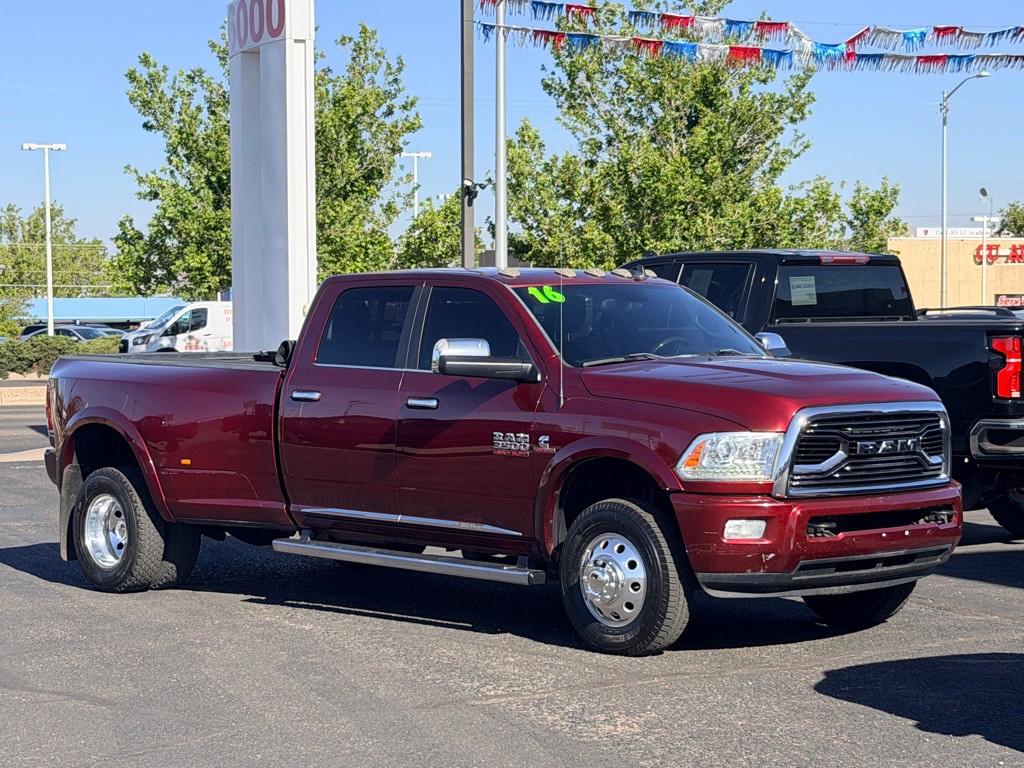 2016 RAM 3500 Image 4