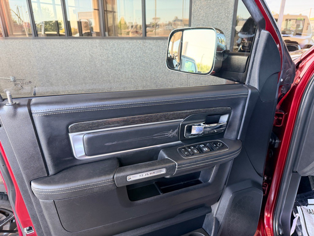2016 RAM 3500 Image 6