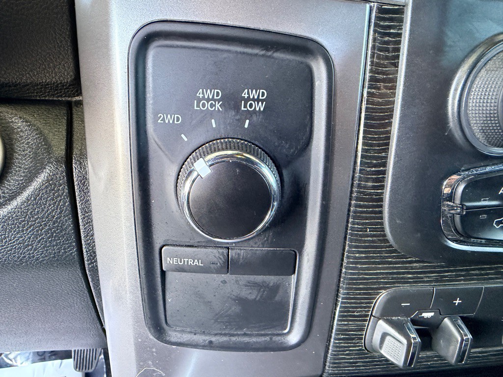 2016 RAM 3500 Image 13