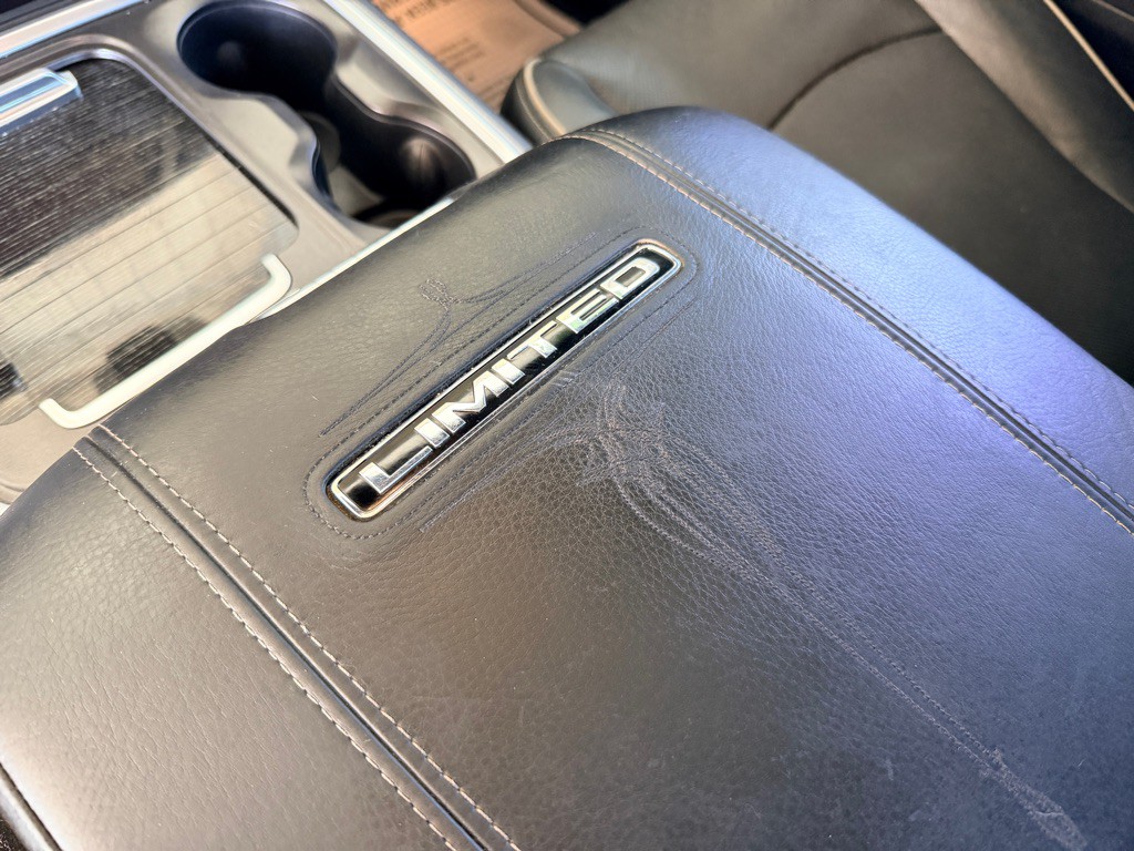 2016 RAM 3500 Image 16