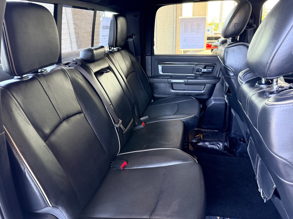 2016 RAM 3500 Image 26