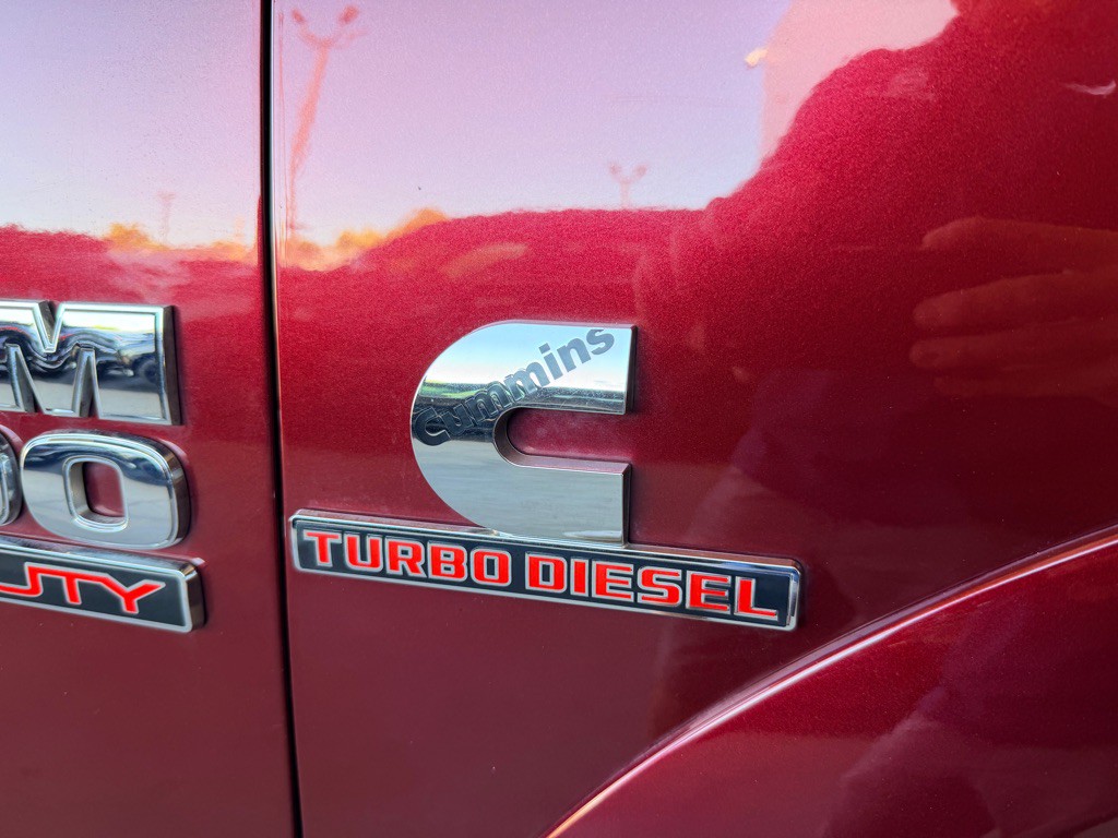 2016 RAM 3500 Image 33