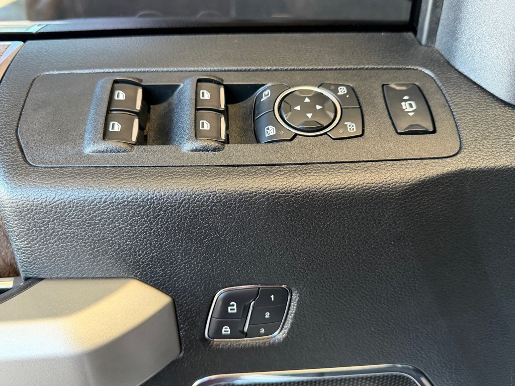 2017 Ford F-350 Image 20