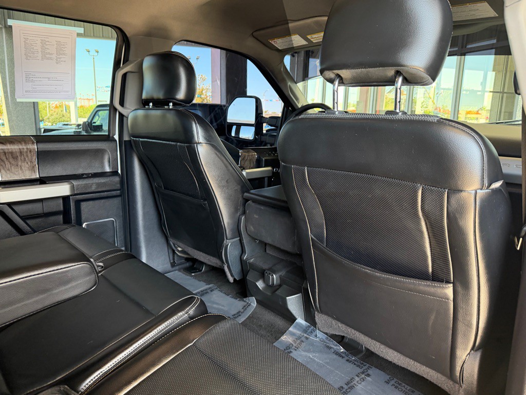 2017 Ford F-350 Image 31