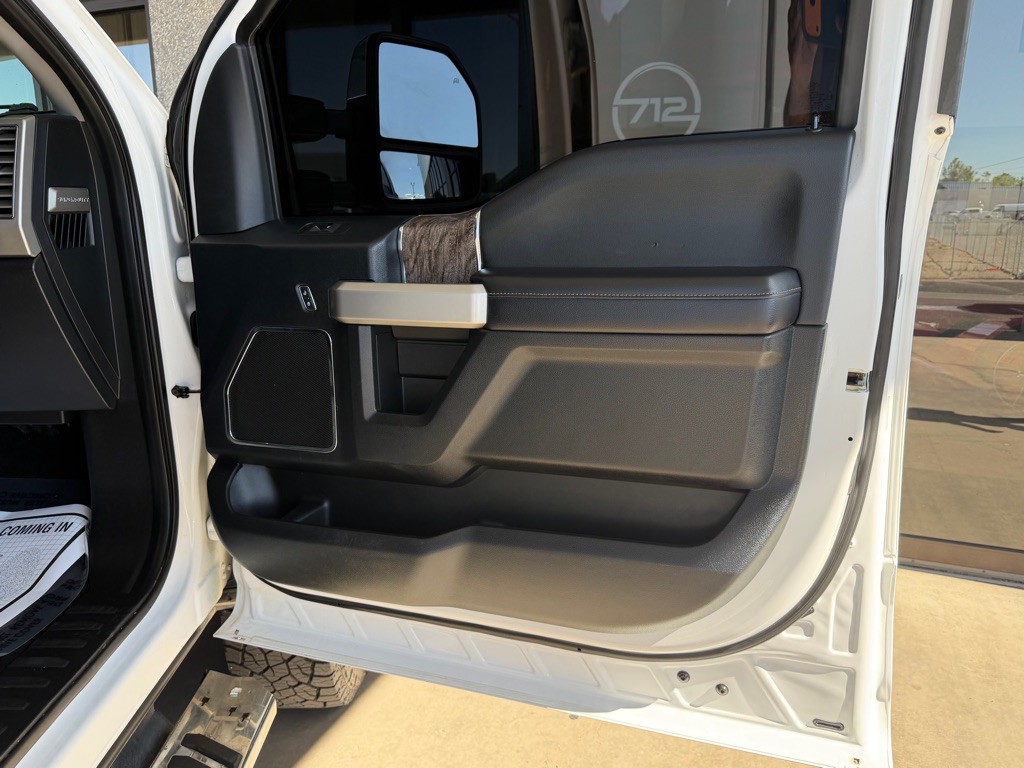 2017 Ford F-350 Image 36