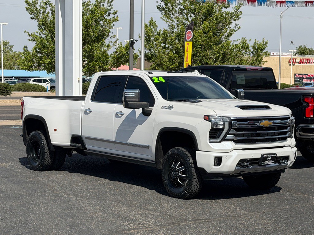 2024 Chevrolet Silverado 1500 Image 3
