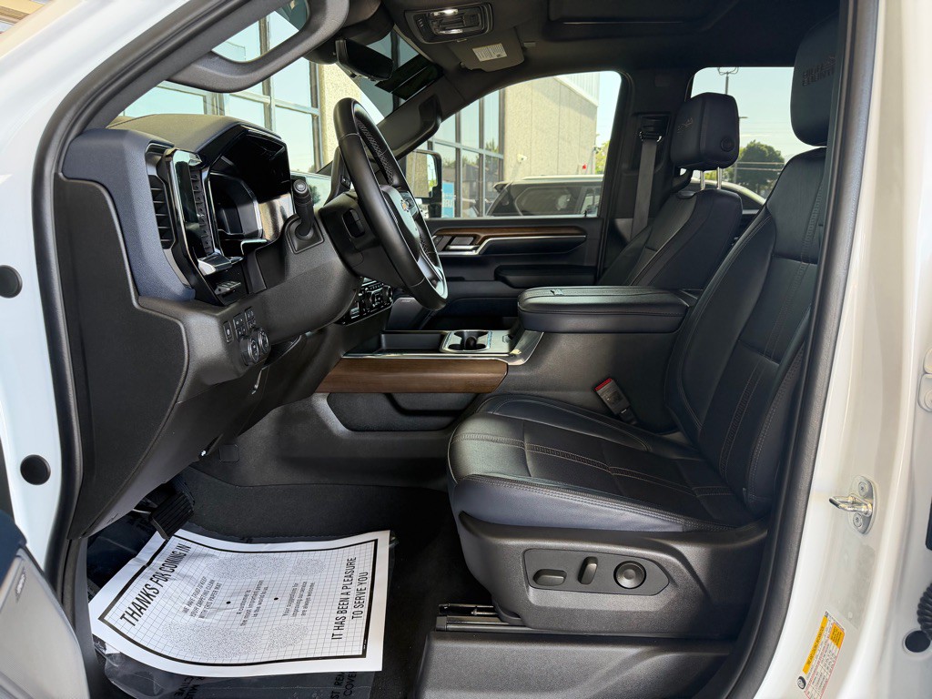 2024 Chevrolet Silverado 1500 Image 5