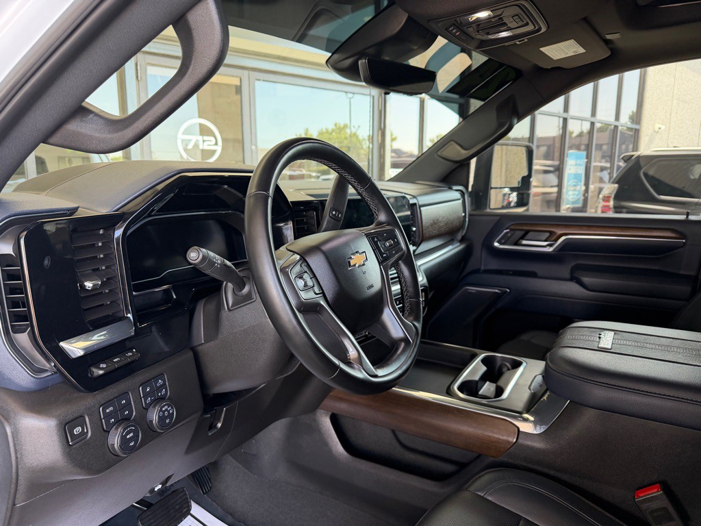 2024 Chevrolet Silverado 1500 Image 8
