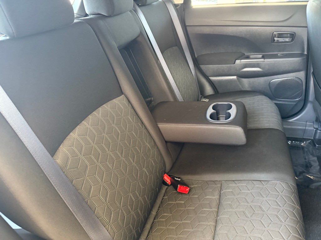 2024 Mitsubishi Outlander Image 30